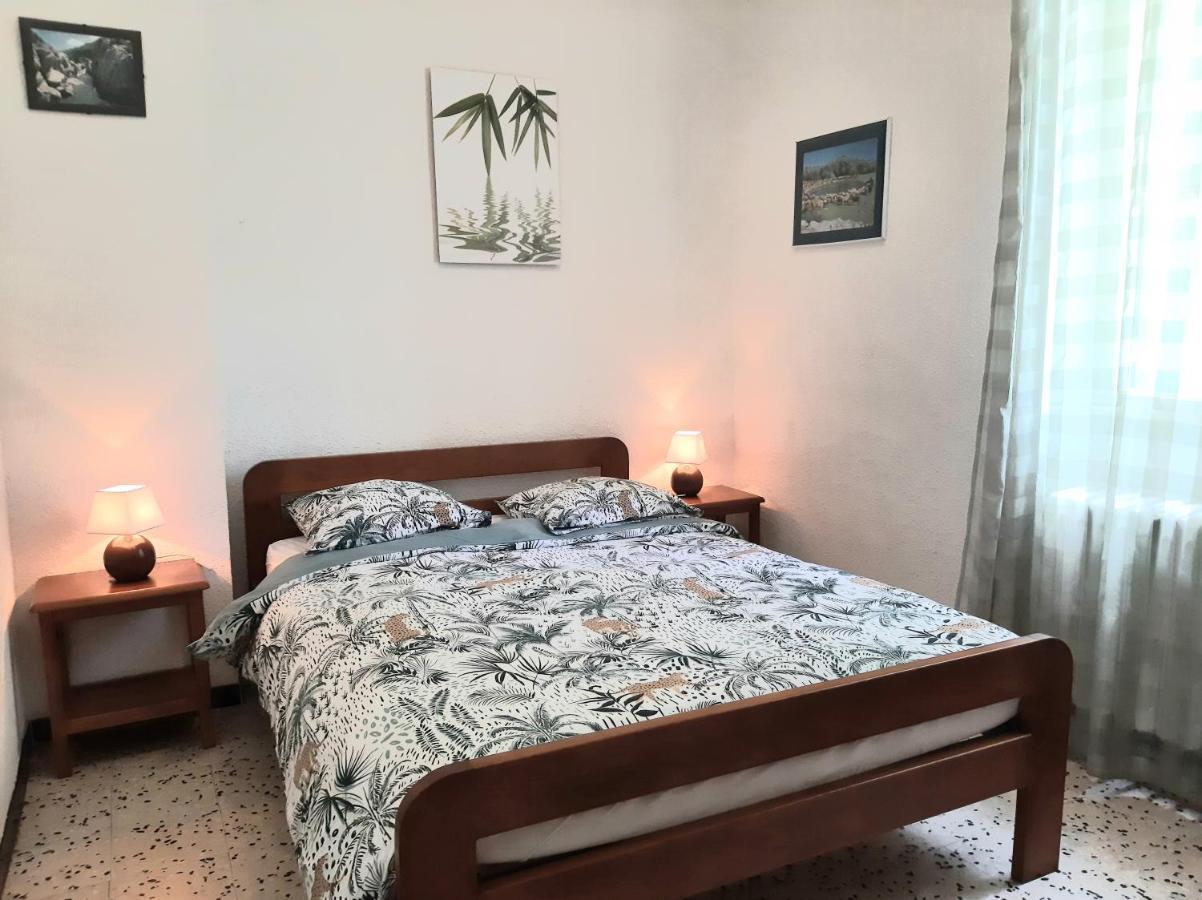 Gîte Le Colombier Alzon Esterno foto